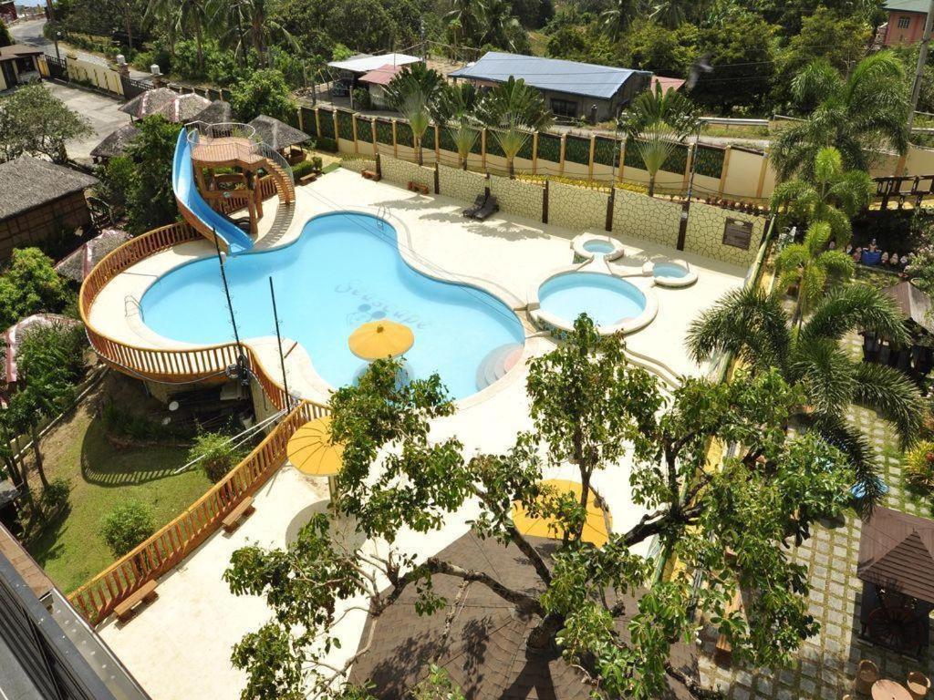 Seascape Resort Batangas Exterior photo